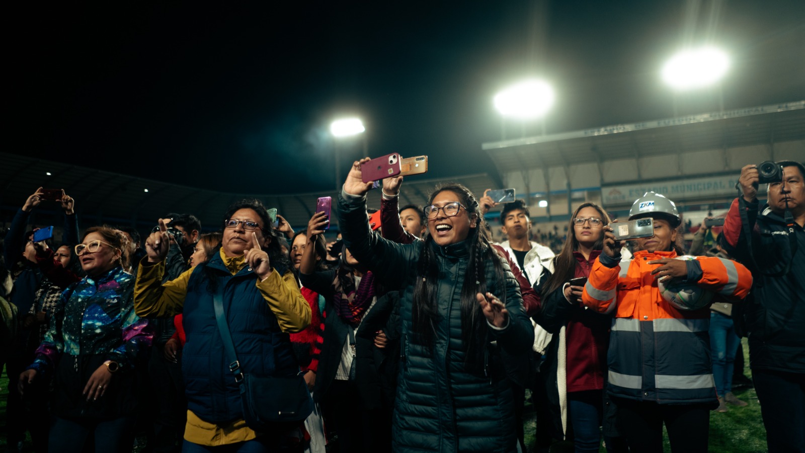Eva Copa en la inauguración de las luminarias