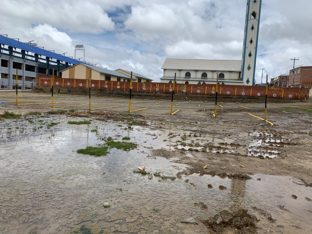 Parqueo Estadio de Villa Ingenio