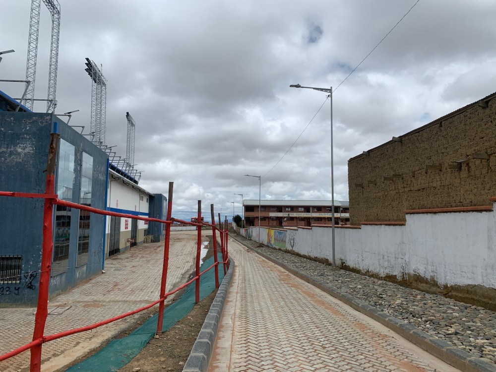 Colegio cerca de El Estadio