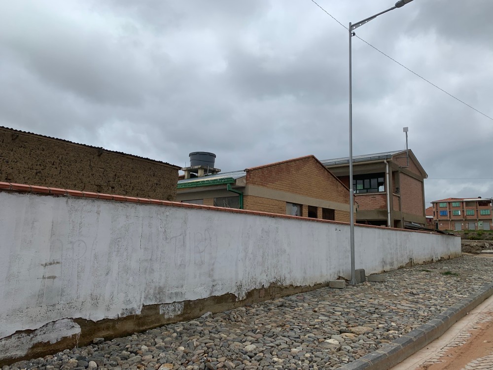 Colegios pobres en El Alto