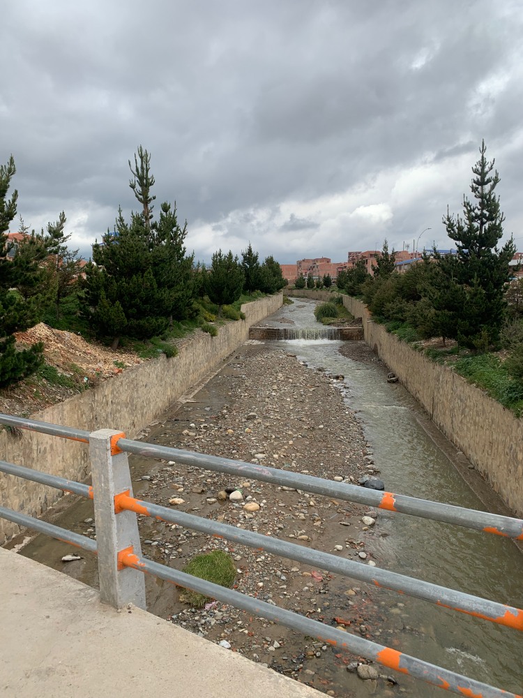Rio contaminado de El Alto