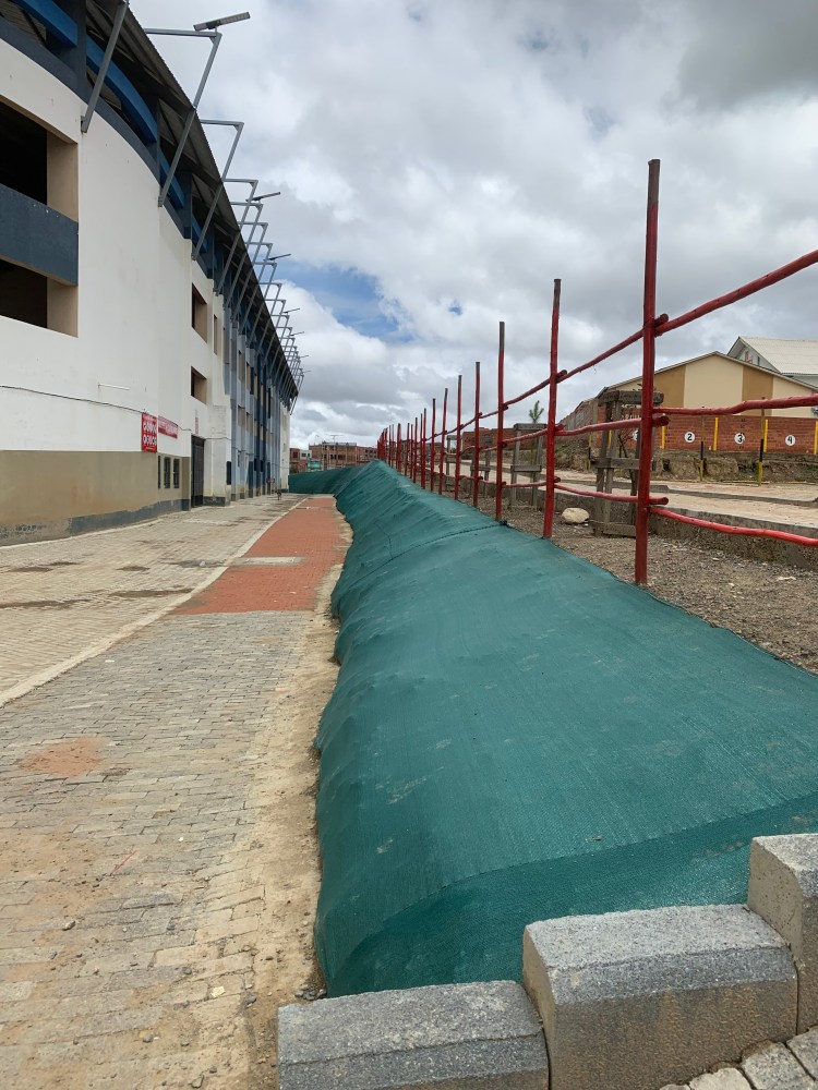 Afuera del Estadio de Villa Ingenio